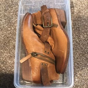 Dolce Vita western vintage-look booties